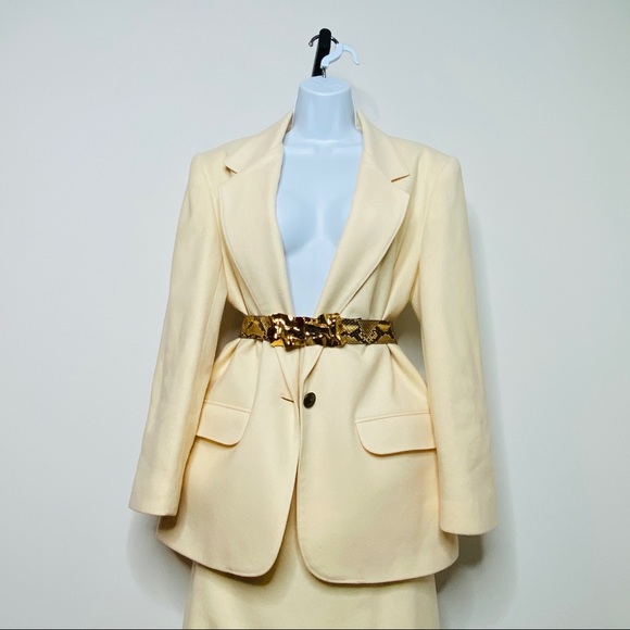 Great Vintage Cream 100% Wool Blazer & Skirt Suit - Picture 2 of 15